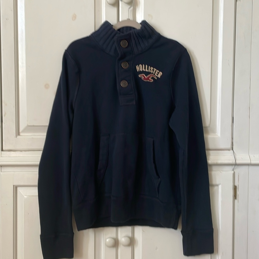 Hollister boy’s dark blue mock neck sweater/sweatshirt, button, size XL